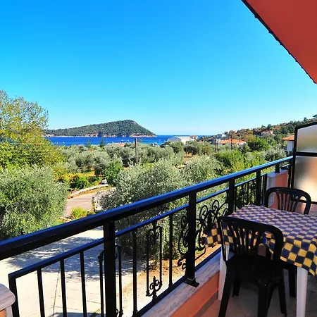 Apartment Betty Koinira