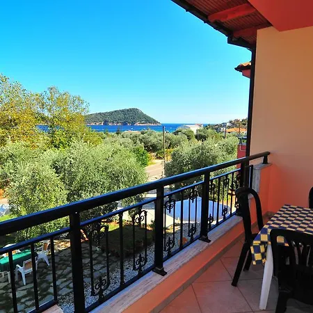 Apartament Betty Koinira